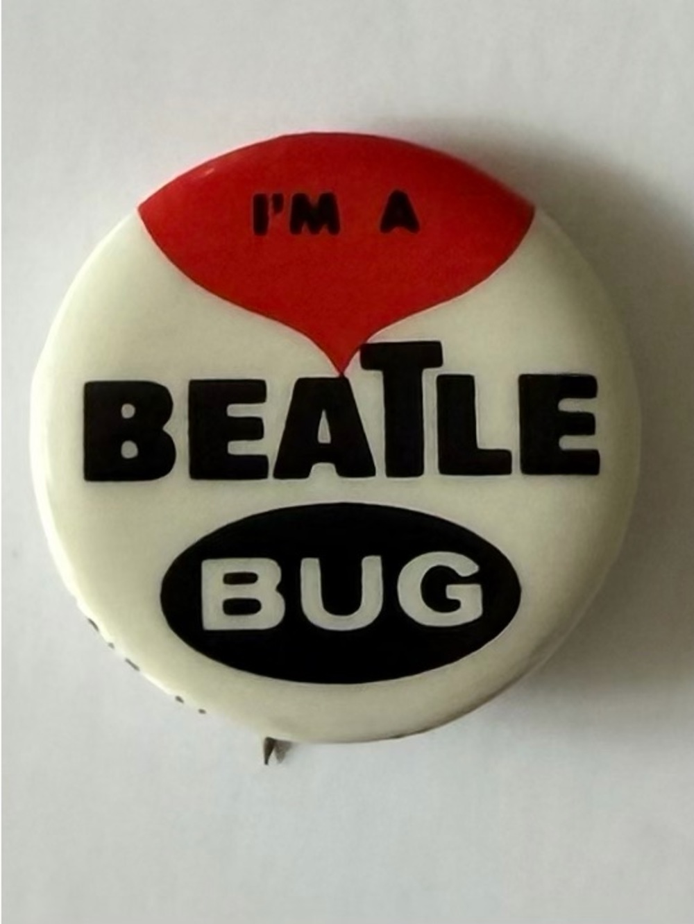 Vintage 1965 Beatles I’m a Beatle Bug Pinback Button NEMS Honrath